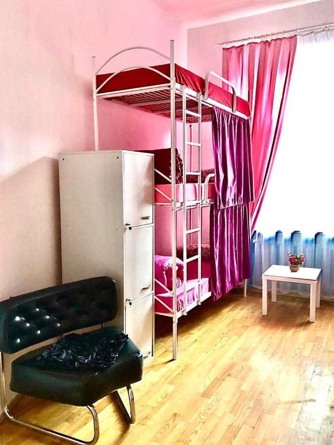 Auberge de jeunesse Pandeson à Dnipro Extérieur photo