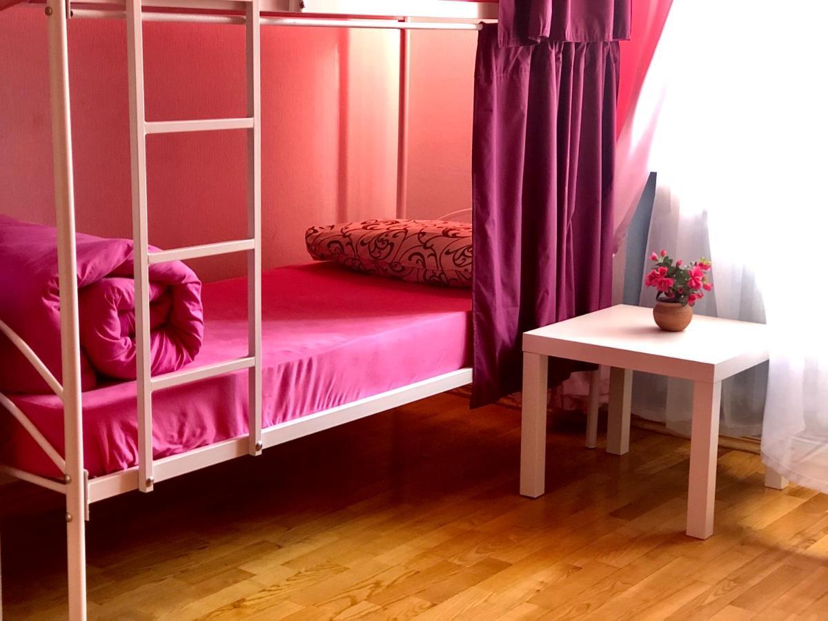 Auberge de jeunesse Pandeson à Dnipro Extérieur photo